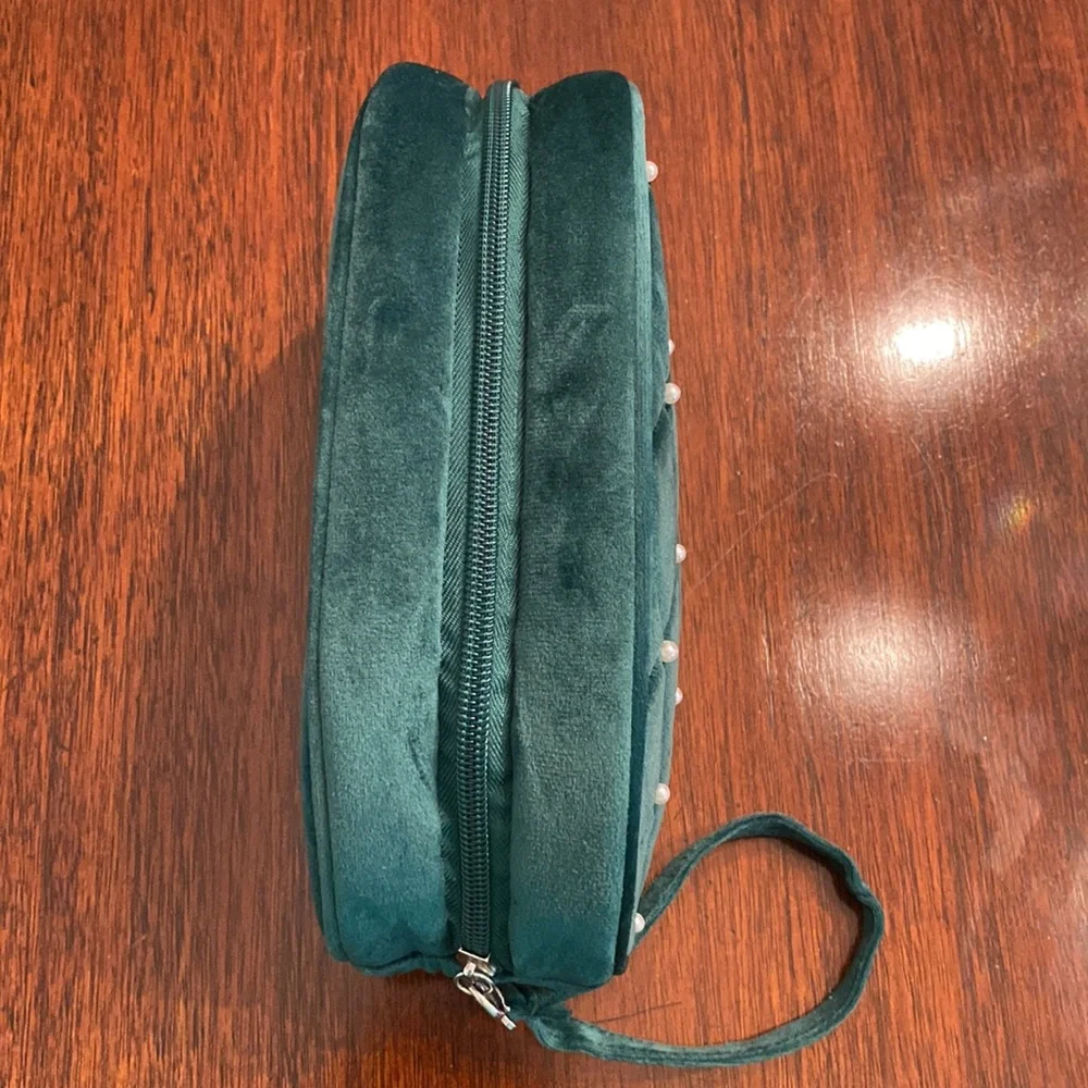 Plush Velour Quilted Cosmetic Toiletry Zip Top Case Bag w/ Pearls